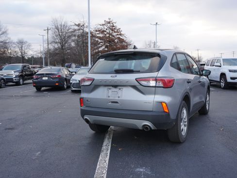 Used 2021 Ford Escape S image 4