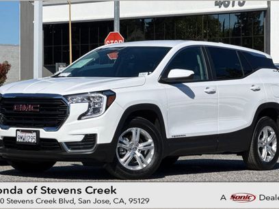 Used 2024 GMC Terrain SLE