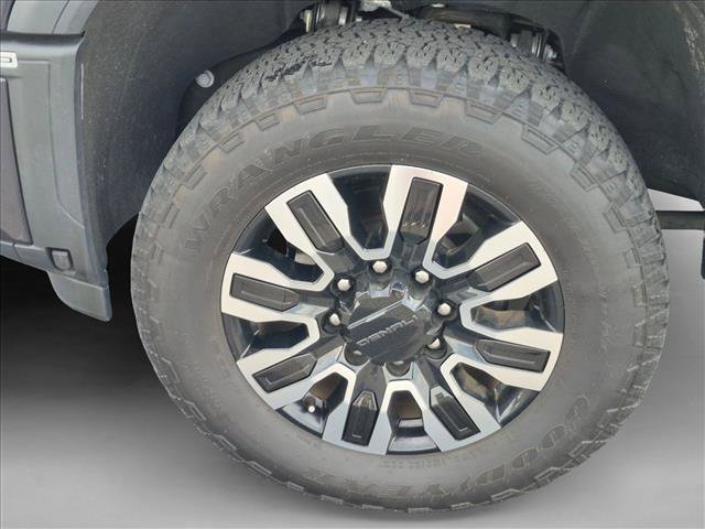 Used 2024 GMC Sierra 2500 Denali Ultimate w/ Max Trailering Package AWD/4WD image 10