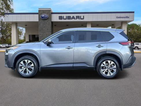 Used 2021 Nissan Rogue SV FWD image 3