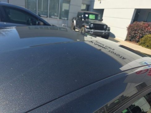 Used 2017 Ford Mustang Premium image 6