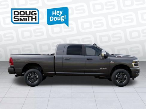 New 2026 RAM 3500 Laramie AWD/4WD image 22