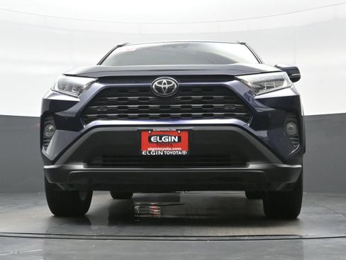 Used 2020 Toyota RAV4 XLE Premium FWD image 27