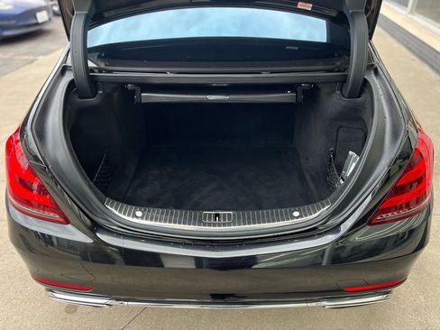 Used 2018 Mercedes-Benz S 560 Sedan image 26
