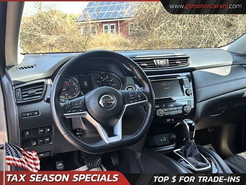 Used 2018 Nissan Rogue SV image 23