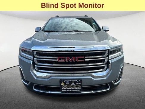 Used 2023 GMC Acadia SLE w/ Driver Convenience Package image 4