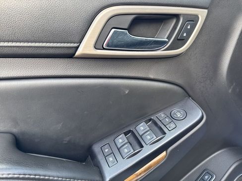 Used 2015 GMC Yukon Denali w/ Premium Package image 13