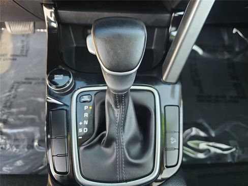 Used 2022 Kia Seltos S FWD image 19