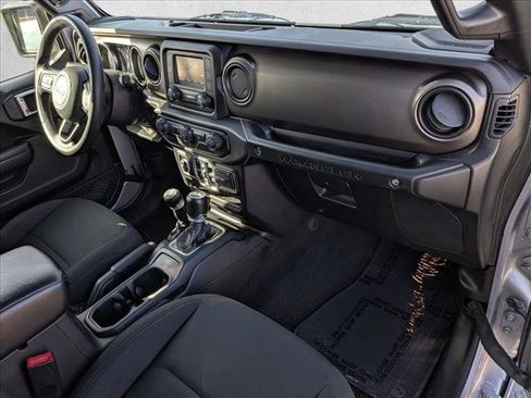 Used 2018 Jeep Wrangler Unlimited Sport S AWD/4WD image 21