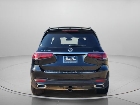 Used 2023 Mercedes-Benz GLS 450 4MATIC image 4