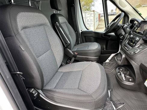 New 2026 RAM ProMaster 2500 w/ Convenience Group image 12