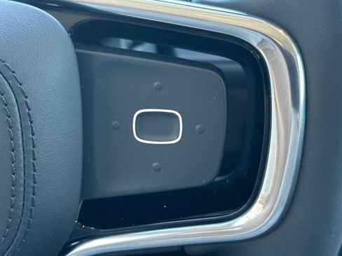 New 2026 Lincoln Nautilus Premier image 23