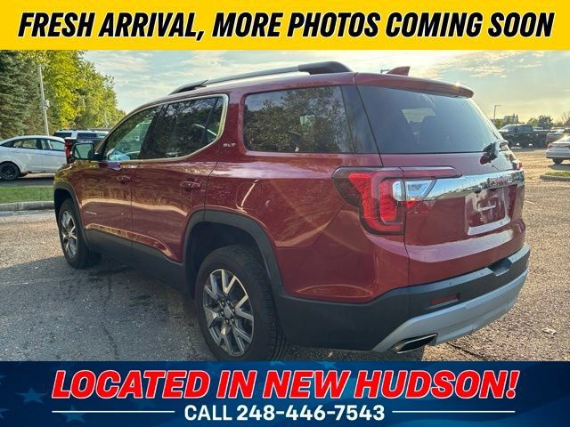 Used 2023 GMC Acadia SLT AWD/4WD image 2