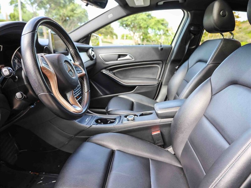 Used 2016 Mercedes-Benz GLA 250 4MATIC image 27
