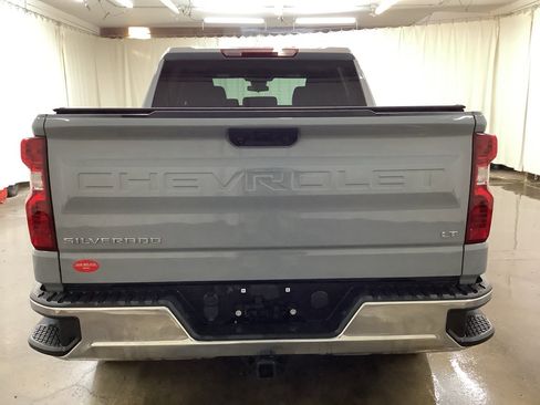 Used 2024 Chevrolet Silverado 1500 LT AWD/4WD image 7