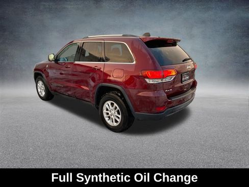 Used 2020 Jeep Grand Cherokee Laredo image 3