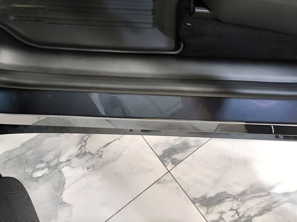 Used 2026 Tesla Model Y 2WD image 10