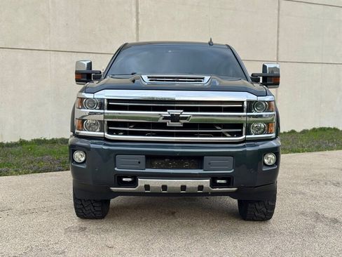 Used 2019 Chevrolet Silverado 2500 High Country w/ Duramax Plus Package AWD/4WD image 7