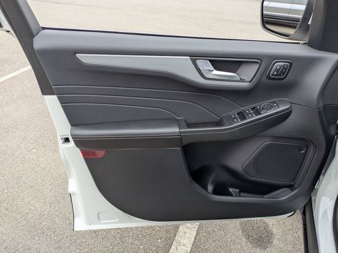 New 2026 Ford Escape Platinum w/ Equipment Group 601A image 15