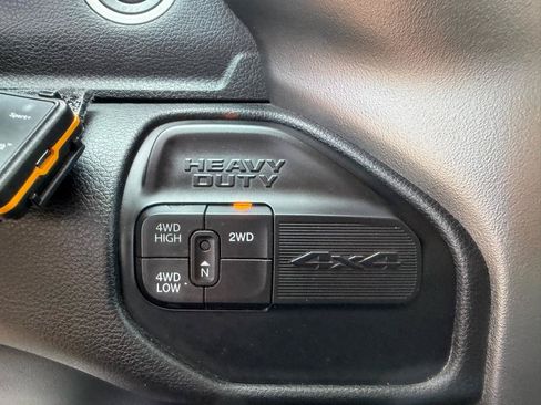 Used 2019 RAM 2500 Big Horn AWD/4WD image 19