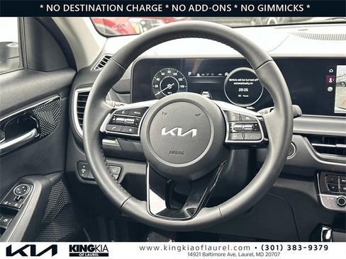 Used 2025 Kia Seltos EX w/ EX Sunroof Package image 8