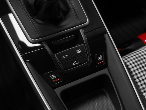 Certified 2024 Porsche 911 Carrera S RWD image 49