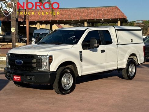 Used 2019 Ford F250 XL w/ Power Equipment Group image 4