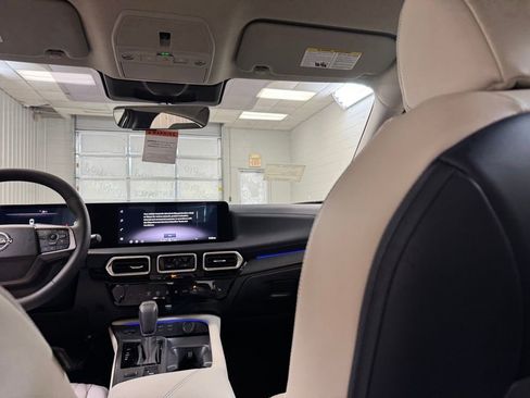 New 2026 Nissan Sentra SL w/ Floor Mat Package FWD image 21