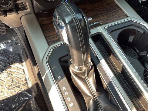 Used 2018 Ford F150 Lariat AWD/4WD image 22