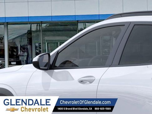 New 2026 Chevrolet Trax LT image 12