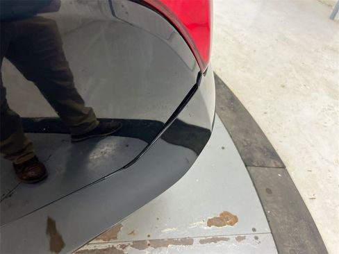 Used 2013 Nissan Versa SV image 28