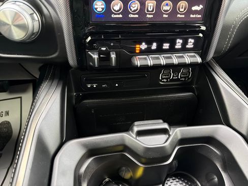 Used 2019 RAM 1500 Limited w/ Advanced Safety Group image 17