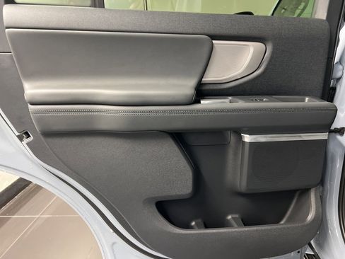 New 2026 Ford Expedition Active image 32