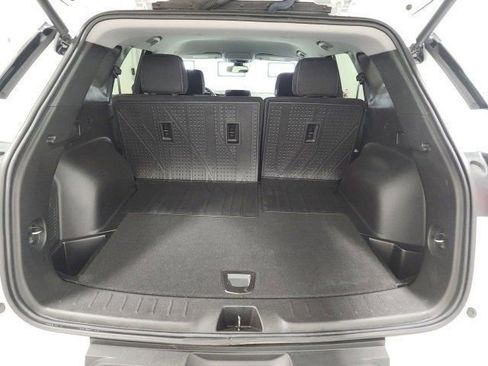 Used 2023 Chevrolet Blazer LT w/ Convenience Package FWD image 31