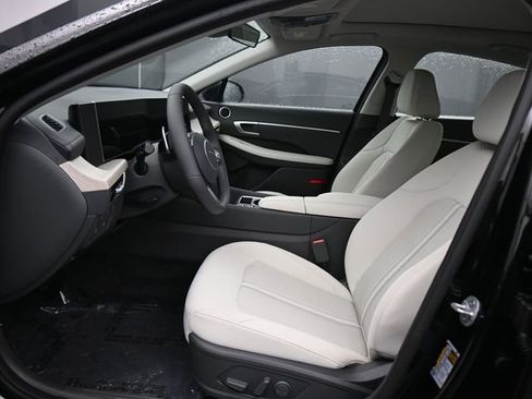 New 2026 Hyundai Sonata SEL FWD image 11