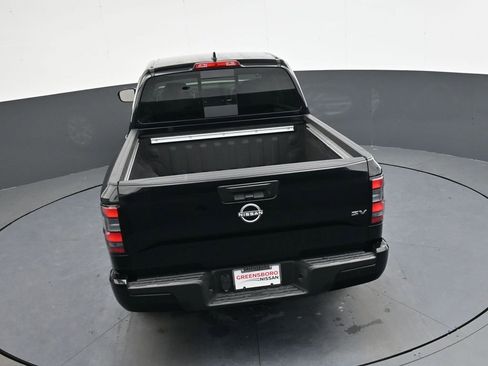 Used 2024 Nissan Frontier SV image 26