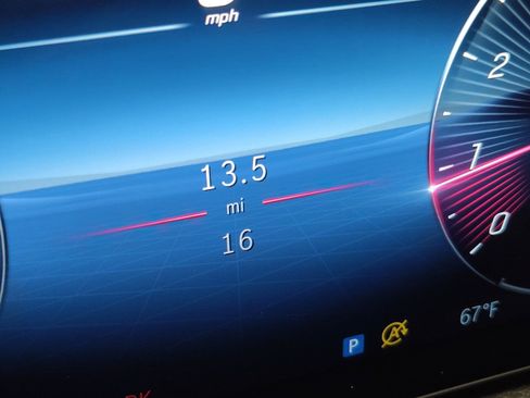 New 2026 Mercedes-Benz GLB 250 image 18