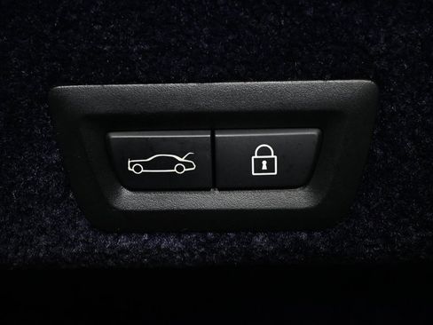 Used 2010 Rolls-Royce Ghost image 29