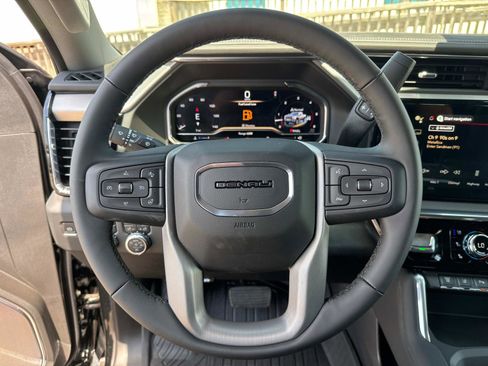 New 2025 GMC Sierra 2500 Denali w/ Denali Reserve Package image 33