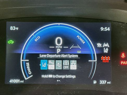 Used 2025 Toyota Camry SE FWD image 19