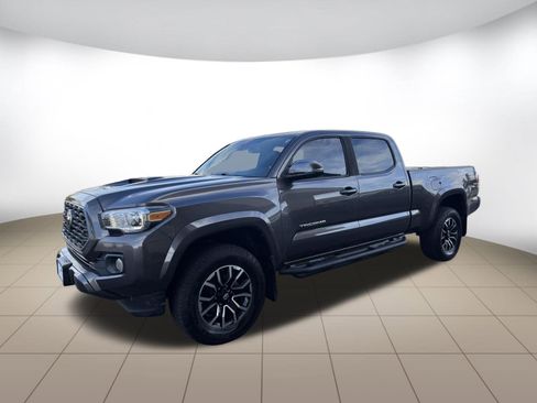 Used 2020 Toyota Tacoma TRD Off-Road image 3