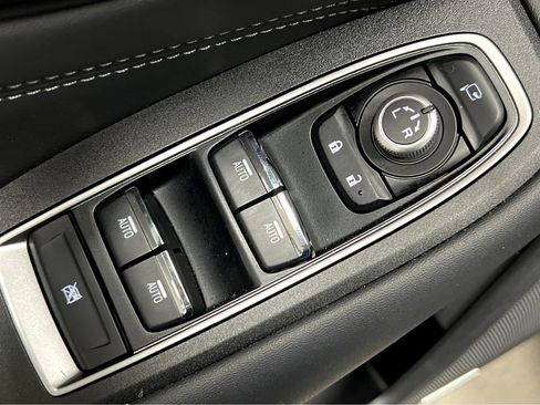 Used 2024 Subaru Outback Touring XT AWD/4WD image 40