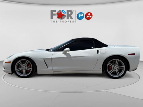 Used 2009 Chevrolet Corvette Convertible RWD image 2