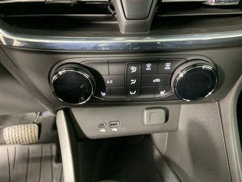 Used 2025 Buick Encore GX Preferred w/ Comfort Package AWD/4WD image 24