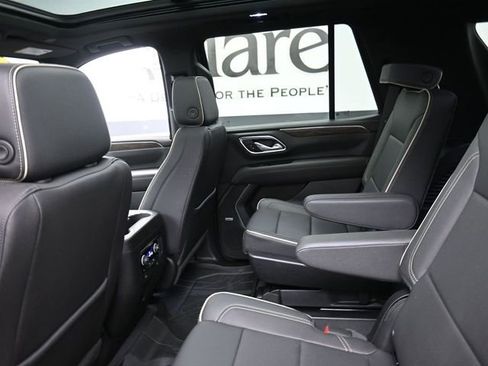 Used 2024 Chevrolet Tahoe Premier w/ Premium Package AWD/4WD image 24