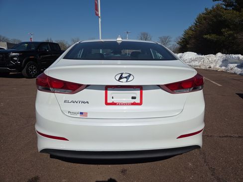 Used 2017 Hyundai Elantra Value Edition w/ Cargo Package image 4