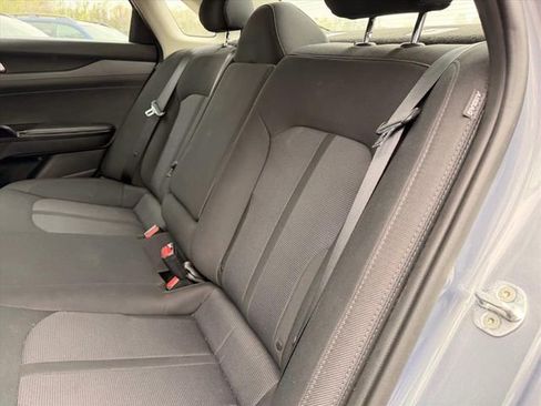 Used 2023 Kia K5 LXS image 9