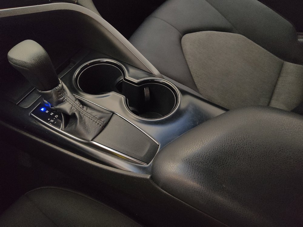 Used 2019 Toyota Camry LE FWD image 26