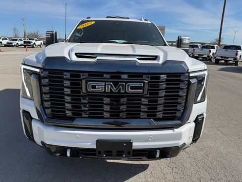 Used 2024 GMC Sierra 2500 Denali Ultimate image 9