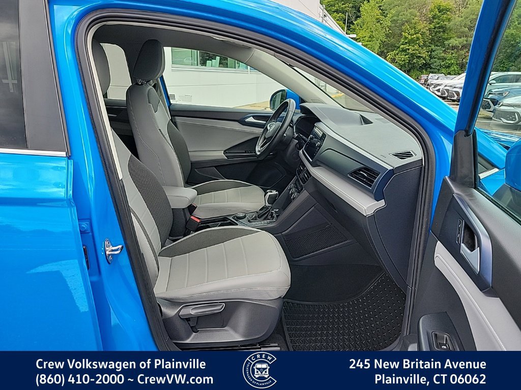 Certified 2024 Volkswagen Taos SE AWD/4WD image 16